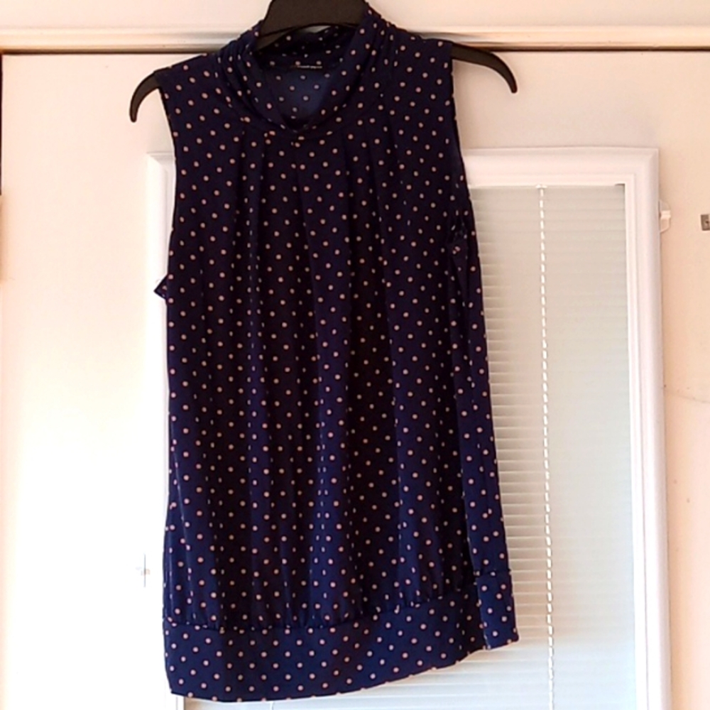 Sleeveless top
